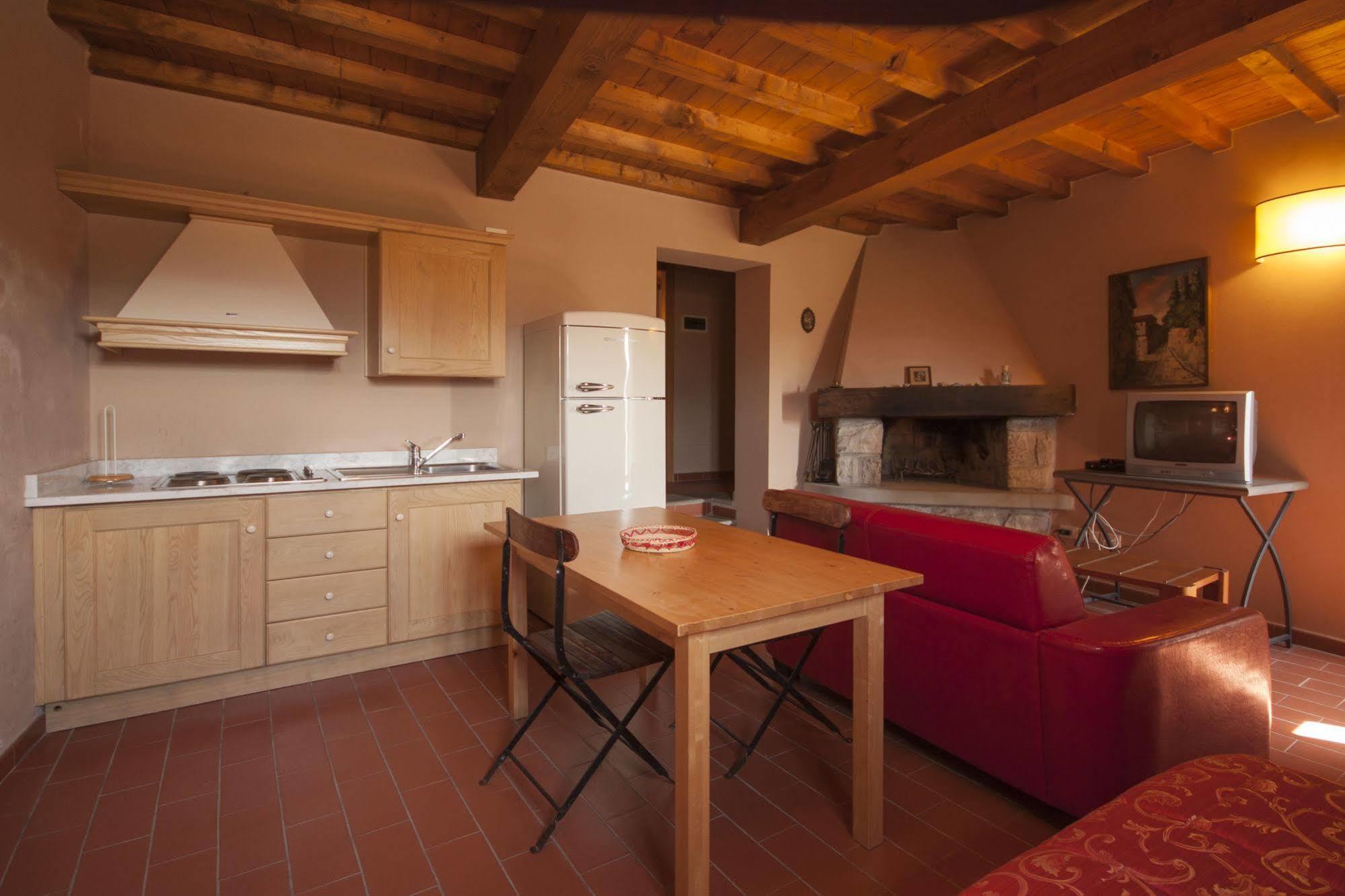 Gli Orzali Aparthotel Firenzuola Exterior photo